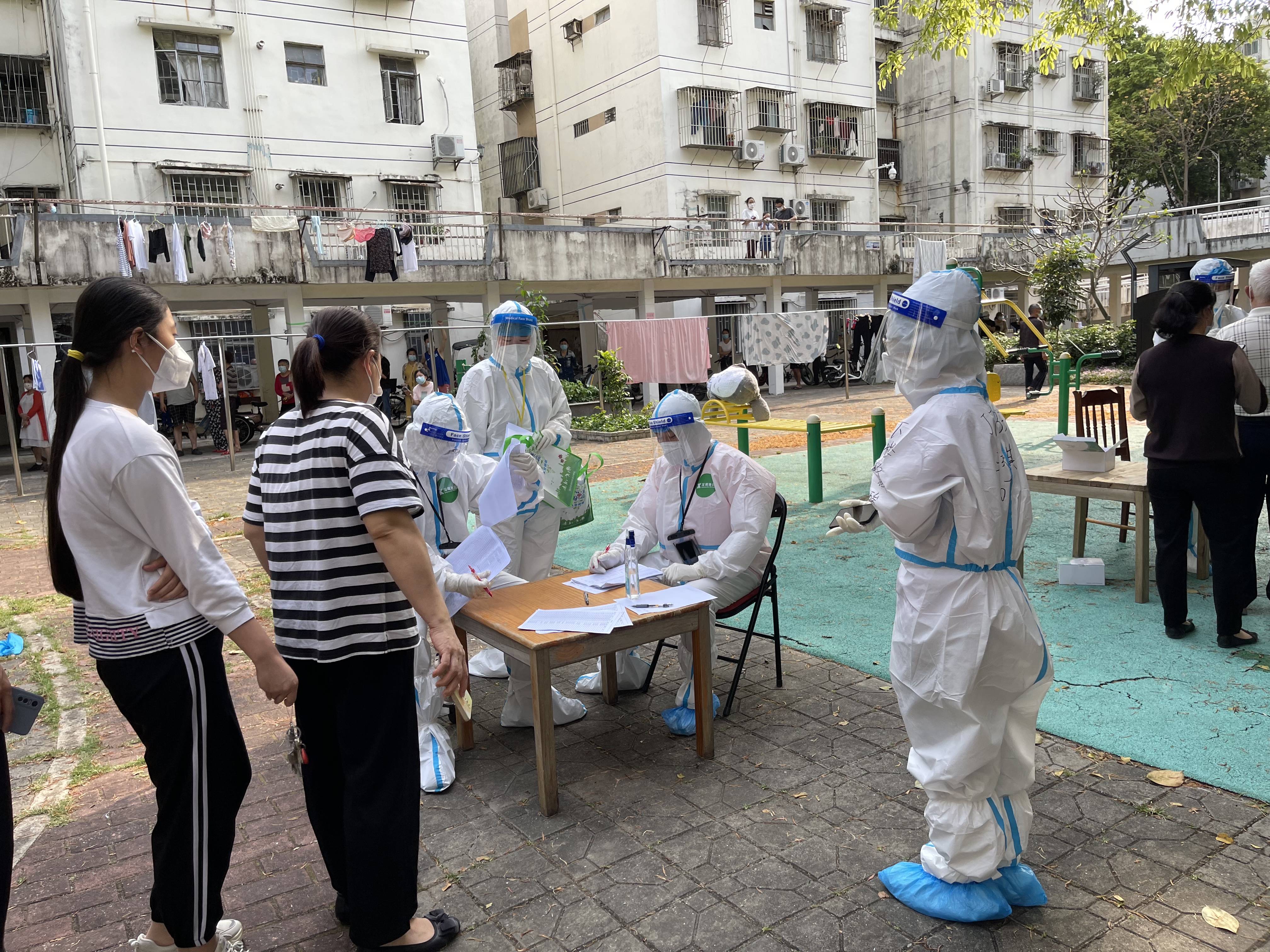 1647833651534011940.jpeg ONEPay
人化身“大白”“小红”“小蓝” 科学有序参与疫情防控3.jpeg