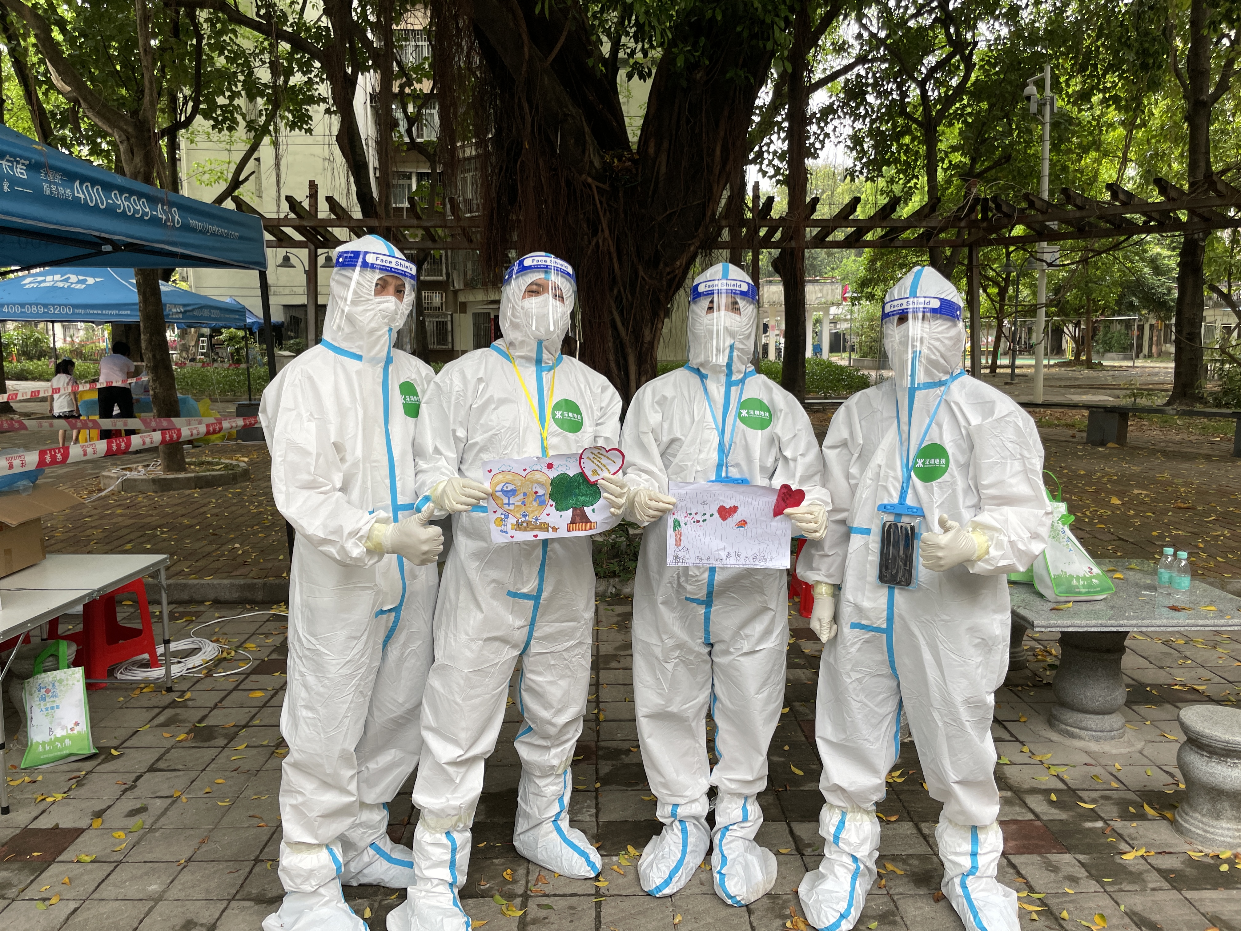 1647852500433024343.jpg “ONEPay
蓝”变身抗疫“大白”守护社区防疫“前沿阵地”5.jpg