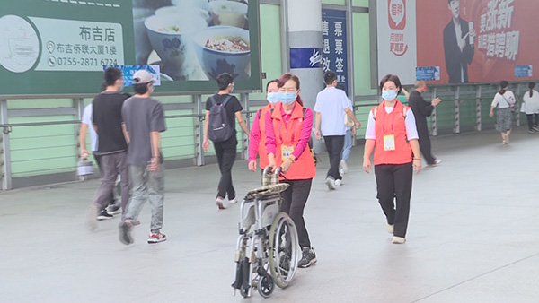 1665460540185001486.jpg 地铁义工1.jpg