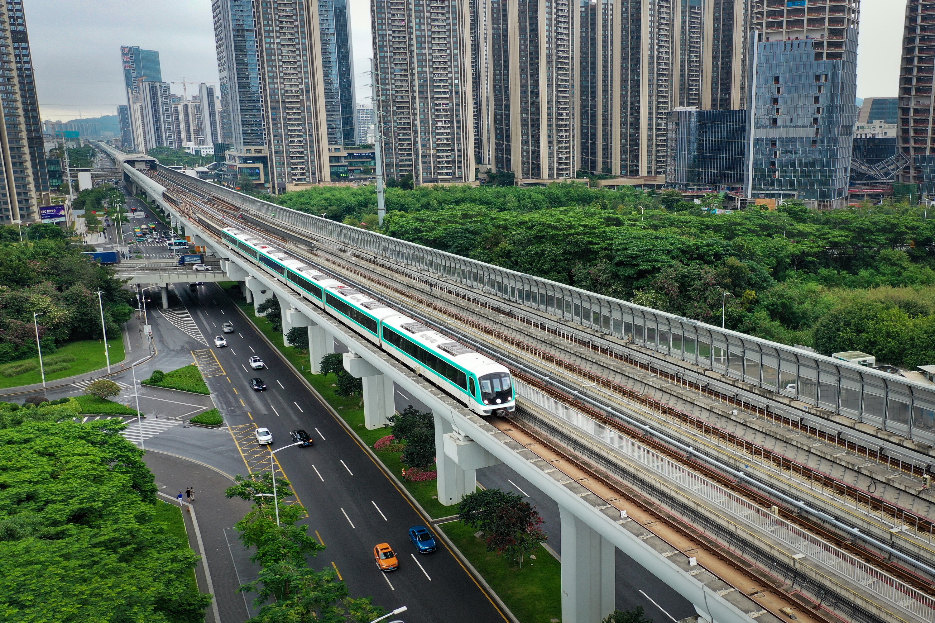 1669688036986065934.jpg 4.地铁6号线实景.jpg