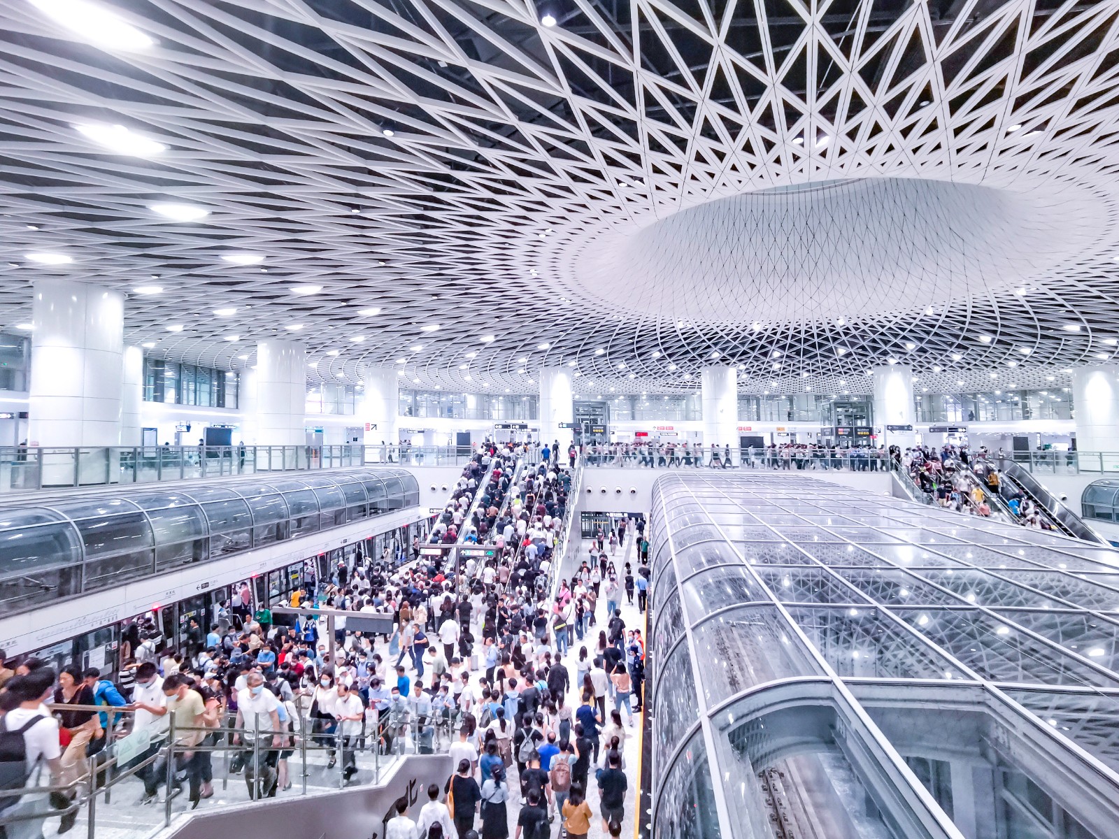 1694771542988046849.jpg 主大图:深圳地铁岗厦北站.jpg